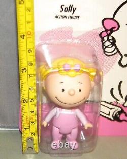 CHARLIE BROWN LUCY LINUS SCHROEDER SALLY SNOOPY RéAction Super7 Peanuts 3 Figure