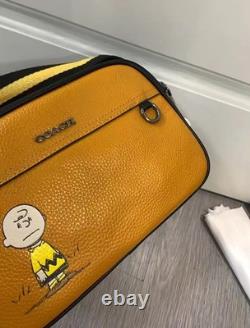 COACH × Peanuts C4026 Sac bandoulière Graham avec Charlie Brown Sac épaule Jaune