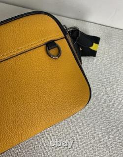 COACH × Peanuts C4026 Sac bandoulière Graham avec Charlie Brown Sac épaule Jaune