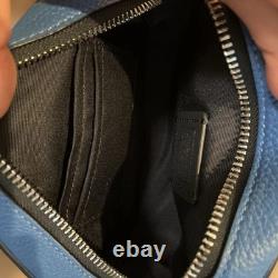 COACH Snoopy & Charlie Brown Pochette Imprimée Bleue Neuve Non Utilisée Sac à Main Compact