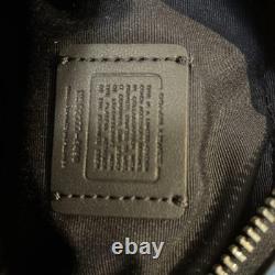 COACH Snoopy et Charlie Brown Pochette Imprimée Bleue Neuve Jamais Utilisée Sac à Main Compact