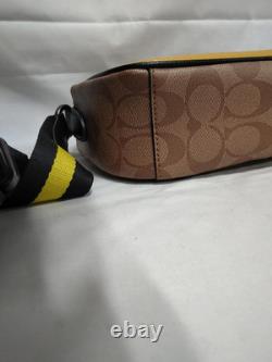 COACH x PEANUTS Snoopy Charlie Brown Sac à épaule Cuir Jaune C4026 Japon