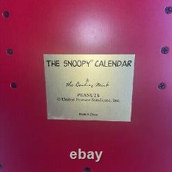 Calendrier perpétuel Snoopy Peanuts de Danbury Mint Maison de chien 12 figurines et tuiles