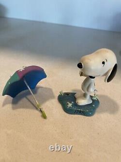 Calendrier perpétuel Snoopy Peanuts de Danbury Mint Maison de chien 12 figurines et tuiles