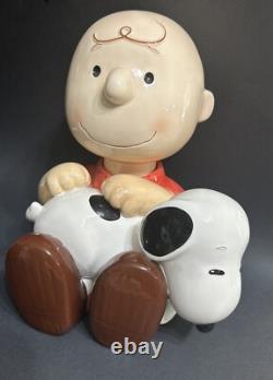 Charlie Brown et Snoopy (reposant) tirelire en céramique Sung Hing BG2