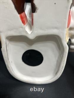 Charlie Brown et Snoopy (reposant) tirelire en céramique Sung Hing BG2