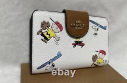 Coach Porte-monnaie Bi-fold Charlie Brown Snoopy Outlet