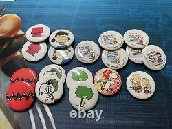 Collection Snoopy Town du Japon - Figurine Charme Pin Peanuts Charlie Brown Square Enix