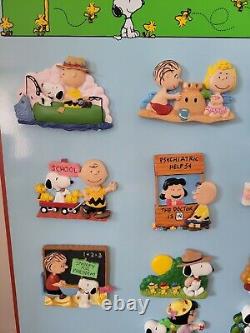 Collection de magnets Peanuts de Willabee & Ward - Planche Snoopy Charlie Brown avec 14 magnets