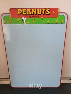 Collection de magnets Peanuts de Willabee & Ward - Planche Snoopy Charlie Brown avec 14 magnets