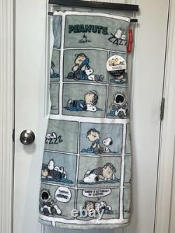 Couverture en peluche Snoopy Charlie Brown Comic Strip Peanuts