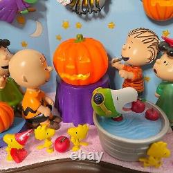 Danbury Mint Farces ou Friandises, Charlie Brown ! Décor lumineux d'Halloween RARE