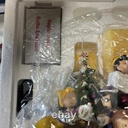 Danbury Mint La bande des Peanuts traîneau de Noël Snoopy Charlie Brown lumineux