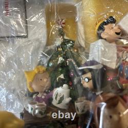 Danbury Mint La bande des Peanuts traîneau de Noël Snoopy Charlie Brown lumineux