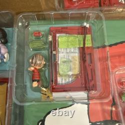 De Agostini Snoopy Set Créez et Collectionnez des Amis ! NEUF 10 caractères + Plus