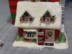 Department 56 Peanuts Maison éclairée de Charlie Brown Village de Noël