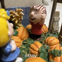 Dept 56 La Grande Citrouille Charlie Brown ! Figurine Halloween Peanuts Vidéo Lumineuse