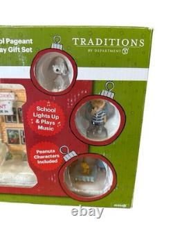 Dept 56 Peanuts – Coffret cadeau musical de Noël « Spectacle scolaire » – Pinecrest Charlie Brown
