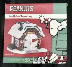 Dept 56 Peanuts Holiday Tree Lot Charlie Brown Snoopy Christmas Snow Village