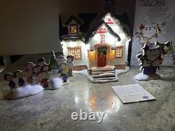 Dept 56 Peanuts House Gift Set Snoopy Lucy Charlie Brown Lane De Noël Nouveau