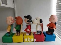 Déterminé Snoopy Charlie Brown Linus Menthe Poivrée Patty Lucy Sovvidor Jeu De Figure
