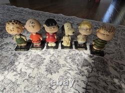 Ensemble COMPLET de bobbleheads Peanuts des années 1960 ? Bande dessinée de Charlie Brown Snoopy, Lucy