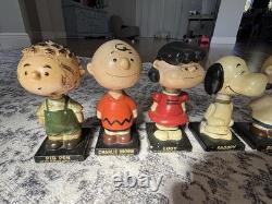 Ensemble COMPLET de bobbleheads Peanuts des années 1960 ? Bande dessinée de Charlie Brown Snoopy, Lucy