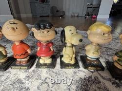 Ensemble COMPLET de bobbleheads Peanuts des années 1960 ? Bande dessinée de Charlie Brown Snoopy, Lucy