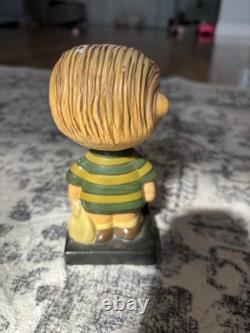 Ensemble COMPLET de bobbleheads Peanuts des années 1960 ? Bande dessinée de Charlie Brown Snoopy, Lucy
