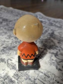 Ensemble COMPLET de bobbleheads Peanuts des années 1960 ? Bande dessinée de Charlie Brown Snoopy, Lucy