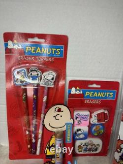 Ensemble Vintage de 17 Figurines Distributeurs de Bonbons Snoopy, Montres, Crayons RARES