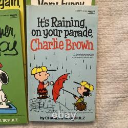 Ensemble de 23 livres de poche vintage Peanuts Charlie Brown Snoopy