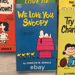 Ensemble de 23 livres de poche vintage Peanuts Charlie Brown Snoopy