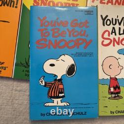 Ensemble de 23 livres de poche vintage Peanuts Charlie Brown Snoopy