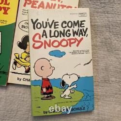 Ensemble de 23 livres de poche vintage Peanuts Charlie Brown Snoopy
