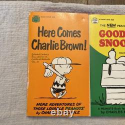 Ensemble de 23 livres de poche vintage Peanuts Charlie Brown Snoopy