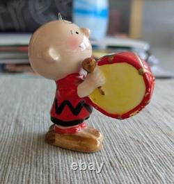 Ensemble de décorations en poterie Charlie Brown et Snoopy déterminés