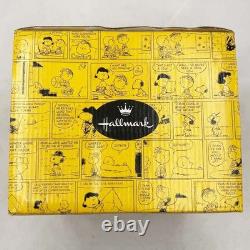 Ensemble de figurines Hallmark Peanuts Gallery « By The Book » Snoopy et Charlie Brown, neuf