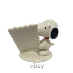 Ensemble de figurines Lenox Peanuts pour la Saint-Valentin de 5 Charlie Brown Snoopy Sally Lucy