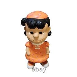 Ensemble de figurines Vintage Peanuts Charlie Brown Lucy Snoopy avec maison en céramique