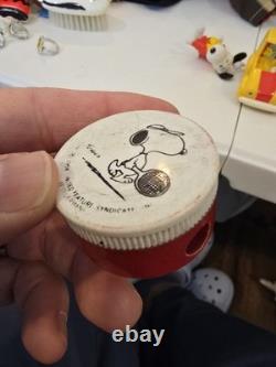 Ensemble de jouets vintage Peanuts Snoopy Charlie Brown montres PEZ voitures Hong Kong années 50 60