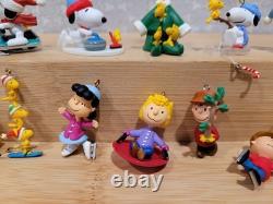Ensemble de miniatures de décorations d'hiver Hallmark Peanuts Snoopy Charlie Brown Lucy