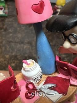 Ensemble de train Valentine Express de 5 Snoopy et Charlie Brown de Danbury Mint Peanuts LIRE