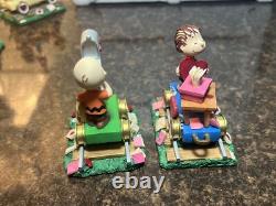 Ensemble de train Valentine Express de 5 Snoopy et Charlie Brown de Danbury Mint Peanuts LIRE