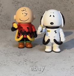 Exclusive Peanuts Mega Space Molly 100 % Charlie Brown et Snoopy scellé authentique