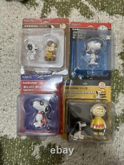 Figurine Snoopy MEDICOM TOY UDF Série Set de 4 Linus Charlie Brown Snoopy