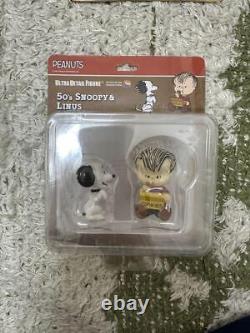 Figurine Snoopy MEDICOM TOY UDF Série Set de 4 Linus Charlie Brown Snoopy