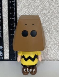 Figurine Udf Charlie Brown Snoopy Medicom Toy
