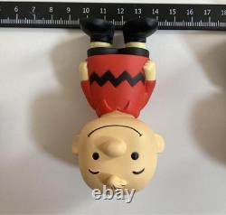 Figurine Udf Charlie Brown Snoopy Medicom Toy