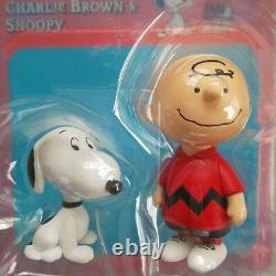 Figurine Ultra Détail Snoopy et Charlie Brown